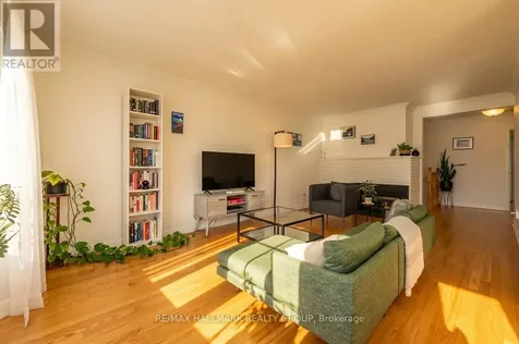 20 Mulvagh Avenue Ottawa ON K2E 6M6