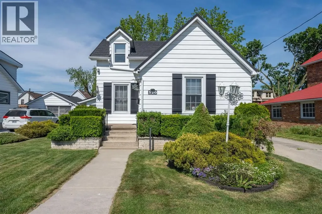 320 Camp Street Wallaceburg ON N8A 4B3