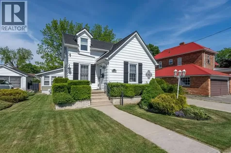 320 Camp Street Wallaceburg ON N8A 4B3