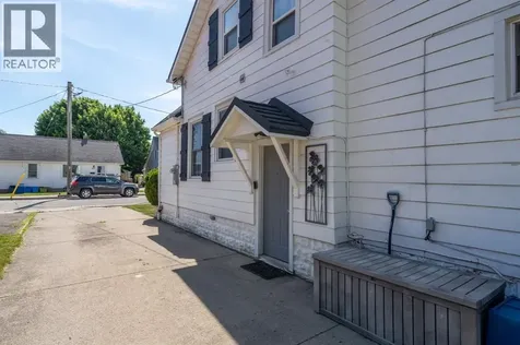 320 Camp Street Wallaceburg ON N8A 4B3