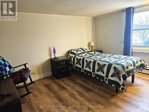 958 6th Avenue West Owen Sound ON N5K 5G4