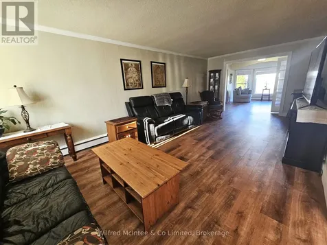 958 6th Avenue West Owen Sound ON N5K 5G4