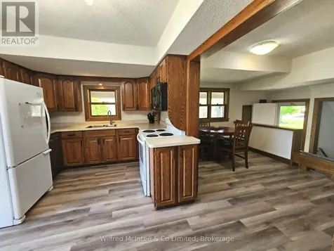958 6th Avenue West Owen Sound ON N5K 5G4
