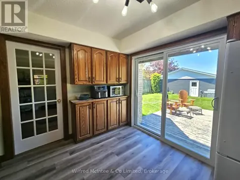 958 6th Avenue West Owen Sound ON N5K 5G4