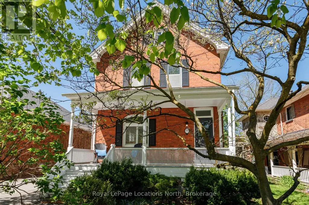 136 Oak Street Collingwood ON L9Y 2X8