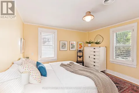 136 Oak Street Collingwood ON L9Y 2X8