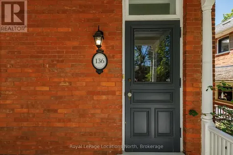 136 Oak Street Collingwood ON L9Y 2X8