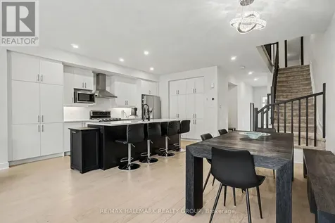 323 Wabasso Lane Ottawa ON K1T 0T2