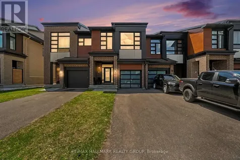 323 Wabasso Lane Ottawa ON K1T 0T2