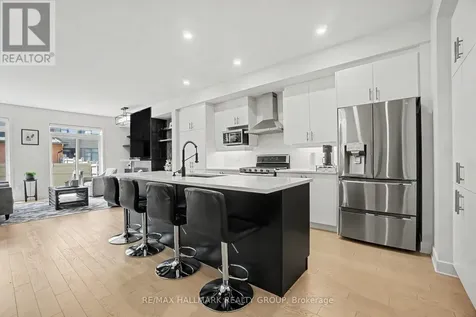323 Wabasso Lane Ottawa ON K1T 0T2