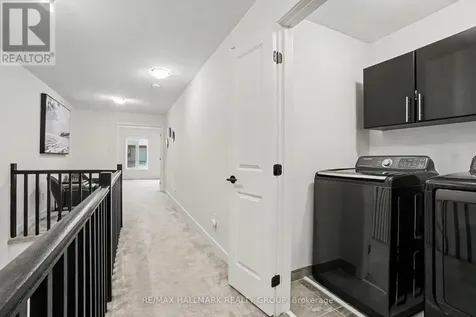 323 Wabasso Lane Ottawa ON K1T 0T2