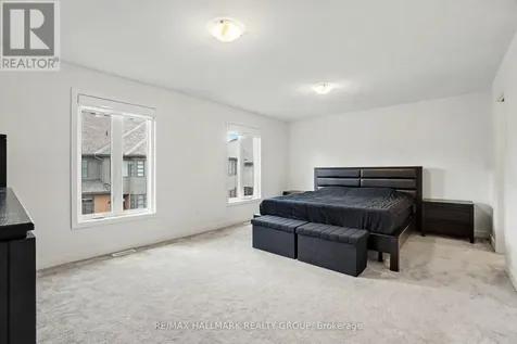 323 Wabasso Lane Ottawa ON K1T 0T2