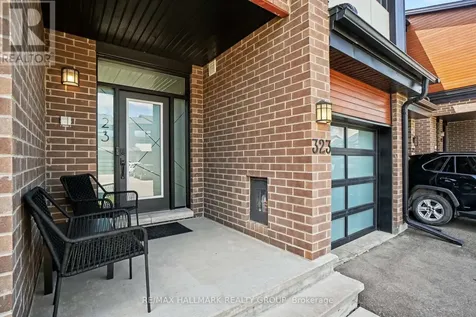 323 Wabasso Lane Ottawa ON K1T 0T2