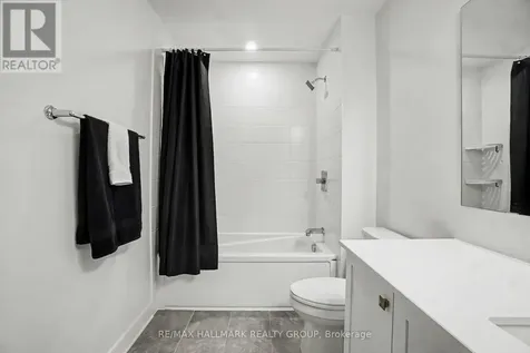 323 Wabasso Lane Ottawa ON K1T 0T2