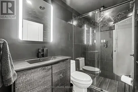 323 Wabasso Lane Ottawa ON K1T 0T2