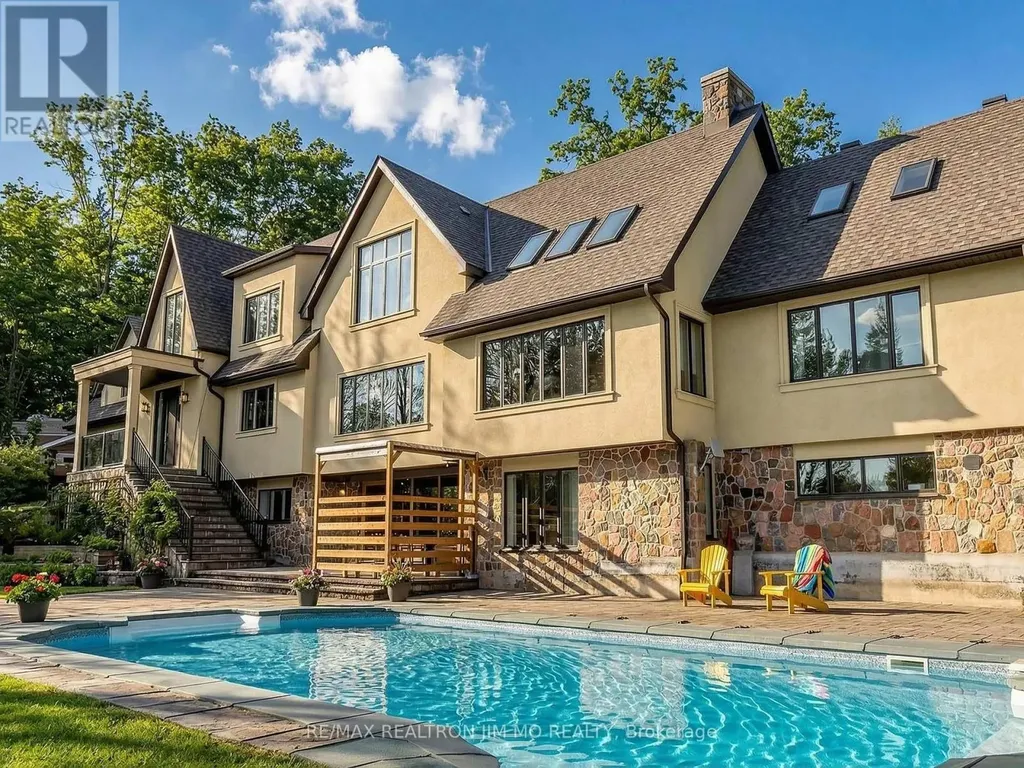 1785 Davis Drive West King ON L3Y 4V9