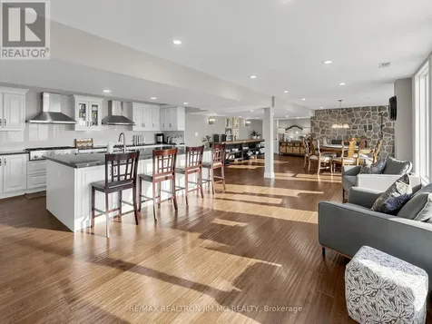 1785 Davis Drive West King ON L3Y 4V9