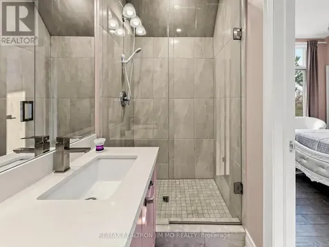 1785 Davis Drive West King ON L3Y 4V9