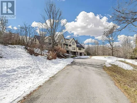 1785 Davis Drive West King ON L3Y 4V9