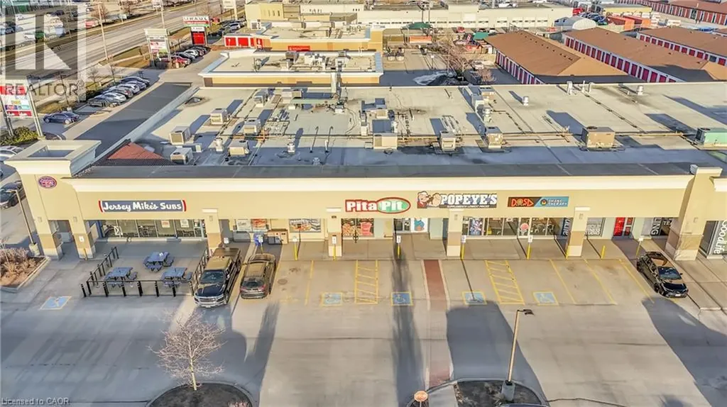 589 Fairway Road South Kitchener ON N2C 1X4