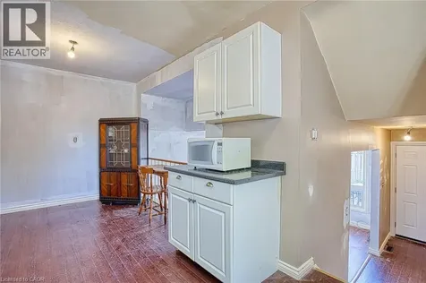 7 Viking Court Grimsby ON L3M 3T8