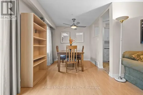 1828 Axminster Court Ottawa ON K1C 1Z4