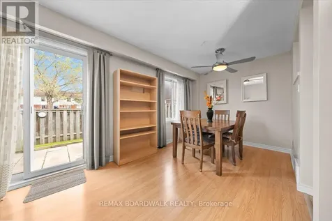1828 Axminster Court Ottawa ON K1C 1Z4