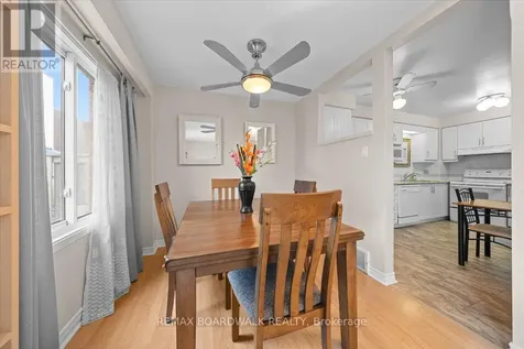 1828 Axminster Court Ottawa ON K1C 1Z4