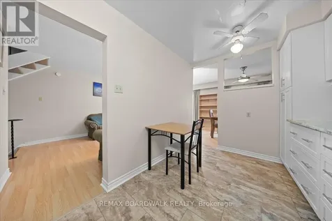 1828 Axminster Court Ottawa ON K1C 1Z4