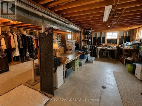 625 Clarke Avenue Ottawa ON K1K 0Y6