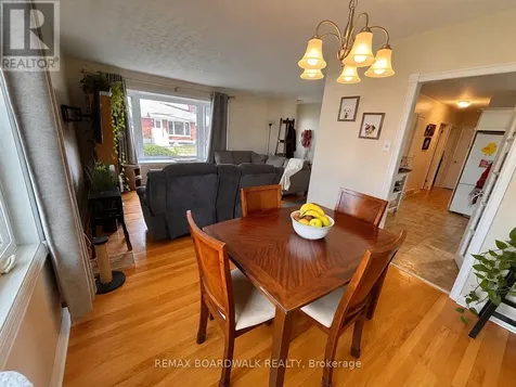 625 Clarke Avenue Ottawa ON K1K 0Y6