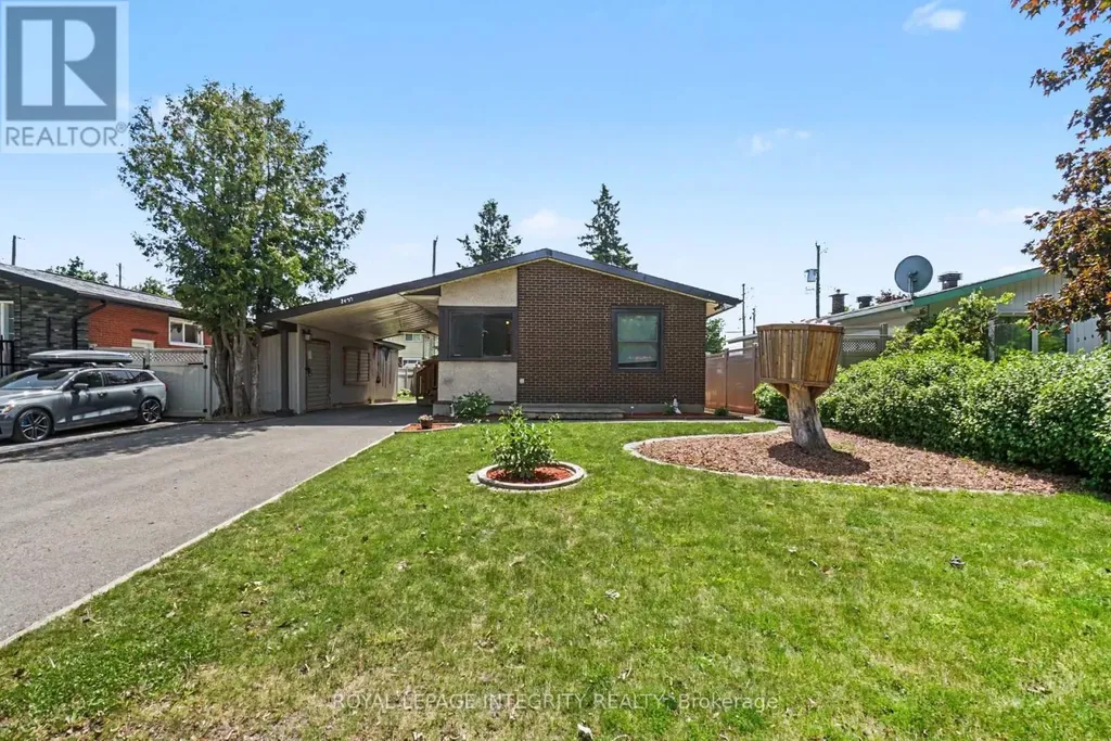 2450 Magnus Avenue Ottawa ON K1G 1J8