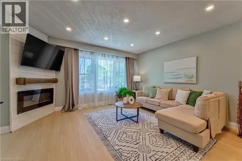 2560 Palisander Avenue Mississauga ON L5B 2L2