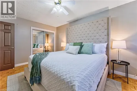 2560 Palisander Avenue Mississauga ON L5B 2L2