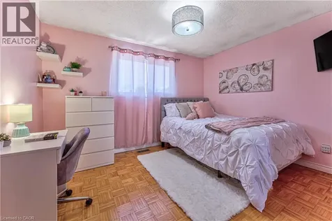 2560 Palisander Avenue Mississauga ON L5B 2L2