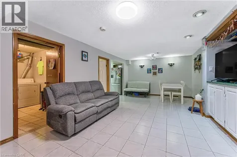 2560 Palisander Avenue Mississauga ON L5B 2L2