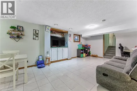 2560 Palisander Avenue Mississauga ON L5B 2L2
