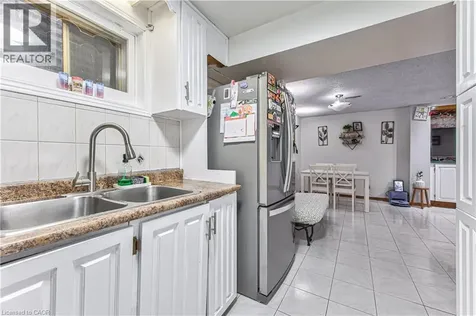 2560 Palisander Avenue Mississauga ON L5B 2L2