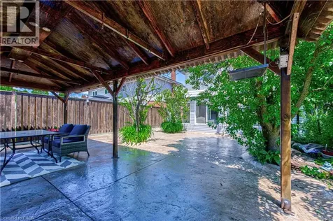 2560 Palisander Avenue Mississauga ON L5B 2L2