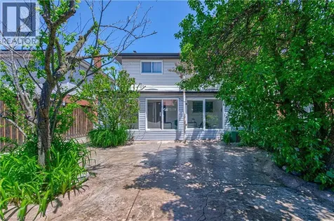 2560 Palisander Avenue Mississauga ON L5B 2L2