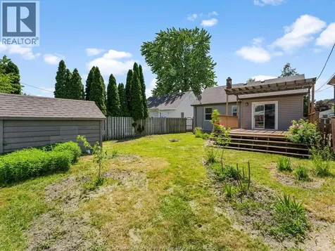664 William Street Tecumseh ON N8N 2A1