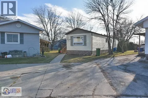 327 Regent Court Essex ON N8M 2Z2