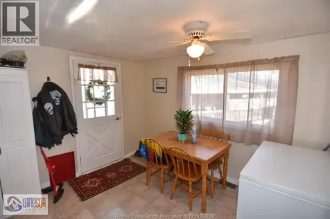 327 Regent Court Essex ON N8M 2Z2