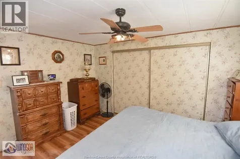 327 Regent Court Essex ON N8M 2Z2