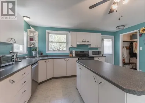 102 Cote Boulevard Hanmer ON P3P 1X5