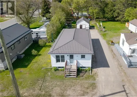 102 Cote Boulevard Hanmer ON P3P 1X5