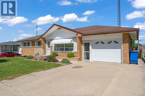 14 Roger Street Leamington ON N8H 3N9