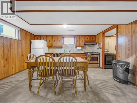 14 Roger Street Leamington ON N8H 3N9