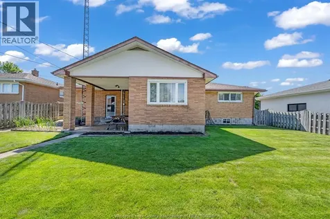 14 Roger Street Leamington ON N8H 3N9