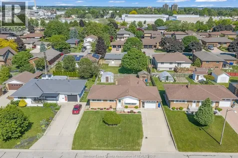 14 Roger Street Leamington ON N8H 3N9